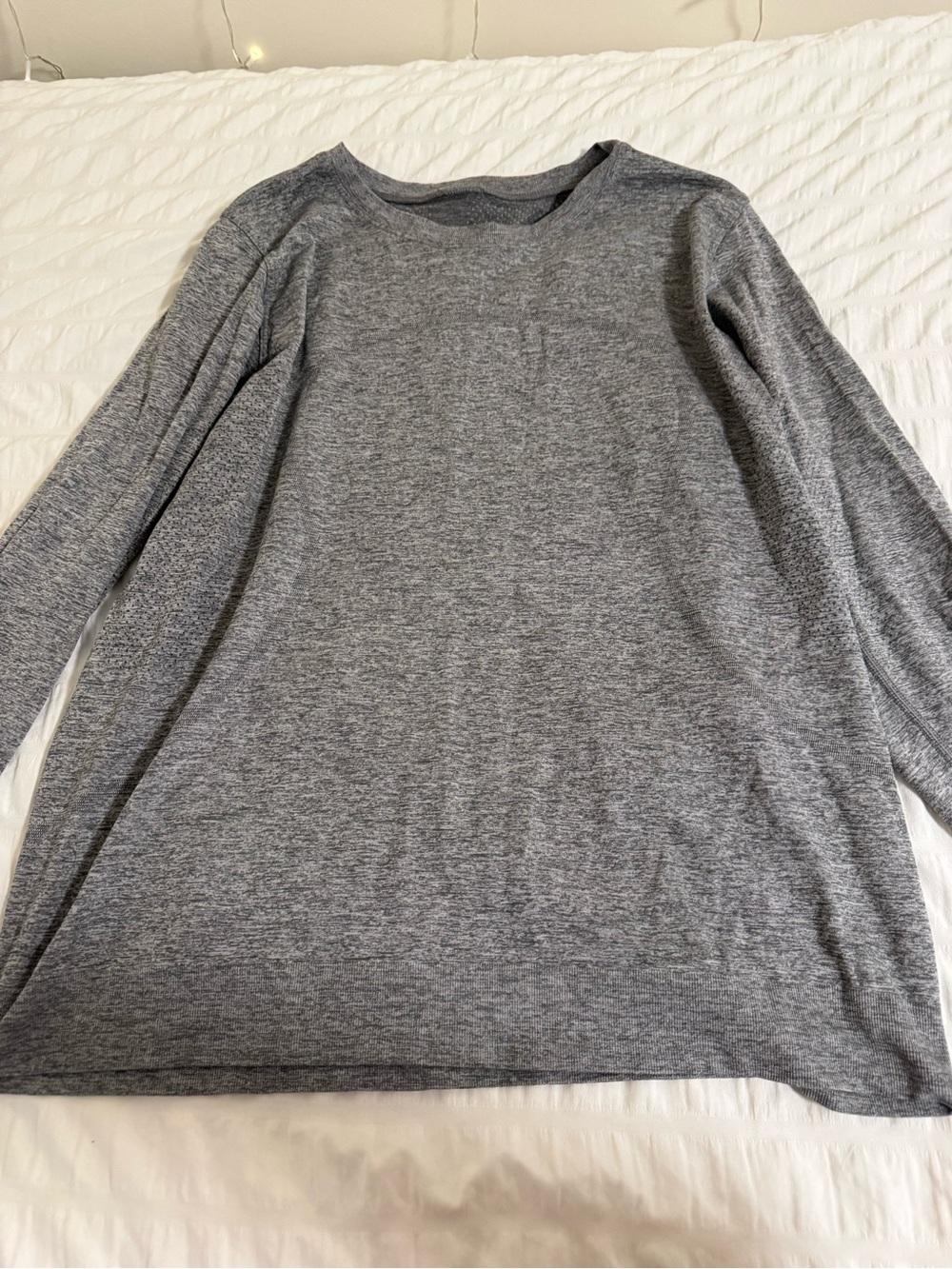 lululemon athletica Heathered Gray Long Sleeve Relaxed Swiftly